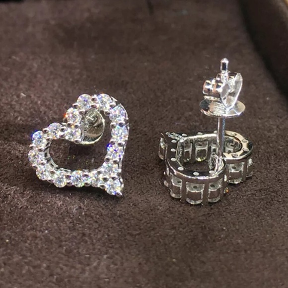 The Dazzle Heart 925 Silver White Sapphire earrings - Picture 10 of 13